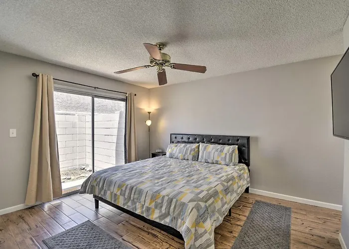 Holiday home 1/2 Mi To Spring Training! W/ Patio In Tempe